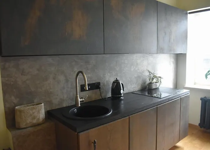 Perfectly 5 Min To Old Town & Art Noveau.