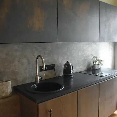 Perfectly 5 Min To Old Town & Art Noveau.